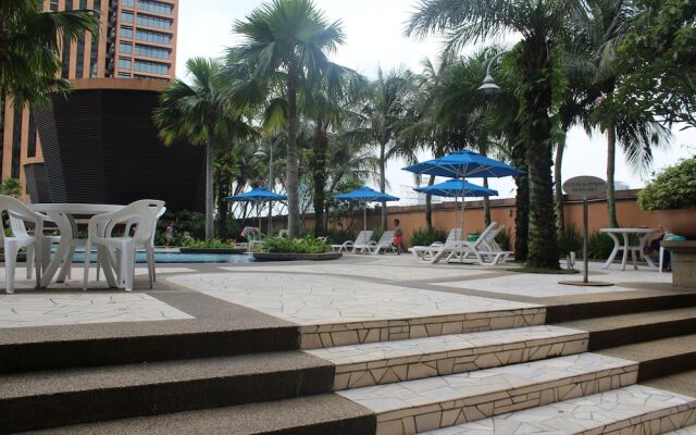 Raintree Apartment Suites at Times Square