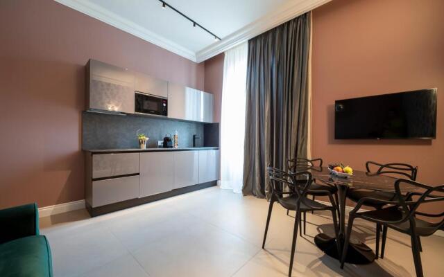 7 Suites