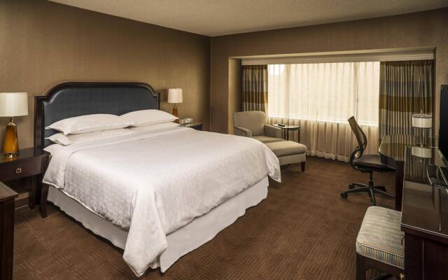 The Plaza Hotel Columbus at Capital Square