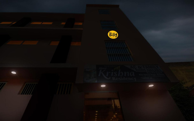 Itsy Hotels Krishna Residency, Govardhan Chauraha