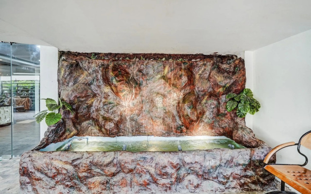 Super OYO Capital O 75064 SAYHALLO PRIME RESIDENCY