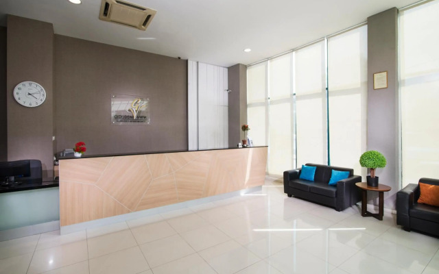 Golden View Serviced Apartment