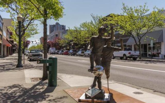 The Silver Beach House