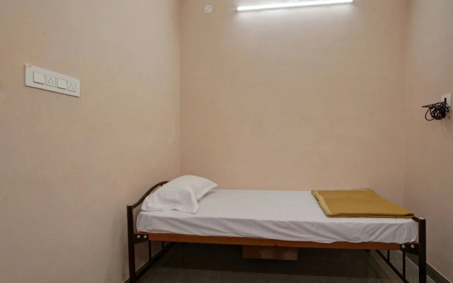 Sri Rugmani Residency by OYO Rooms