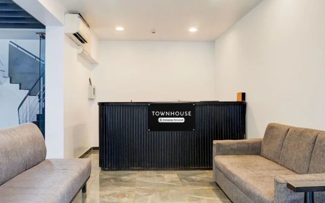 Cozy Deluxe Stays at Balewadi Pune