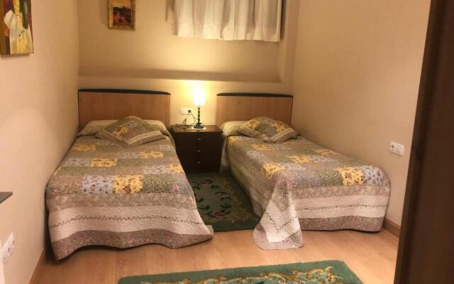 Apartamento con jardin