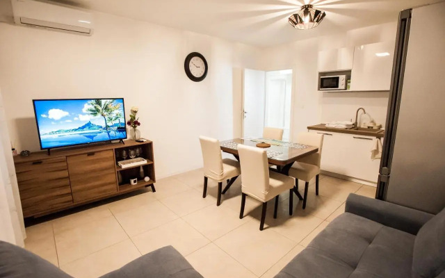 Apartment Little Violet - Balcony & Free Parking