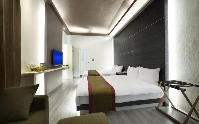 One Fukun Hotel