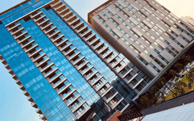 Umhlanga Arch 10th Floor- Sea Views!