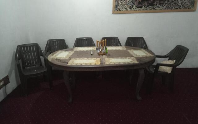 OYO 87696 Grand Inayat