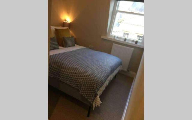 Beautiful Bath Apartment in iconic Milsom Street Location