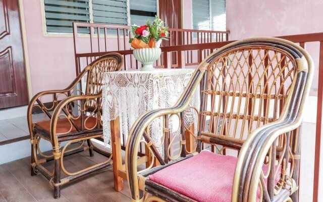 Little Guest House Hotel