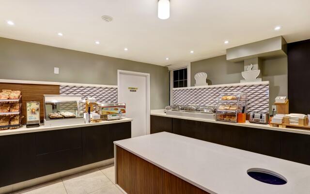 Holiday Inn Express Whitby by IHG