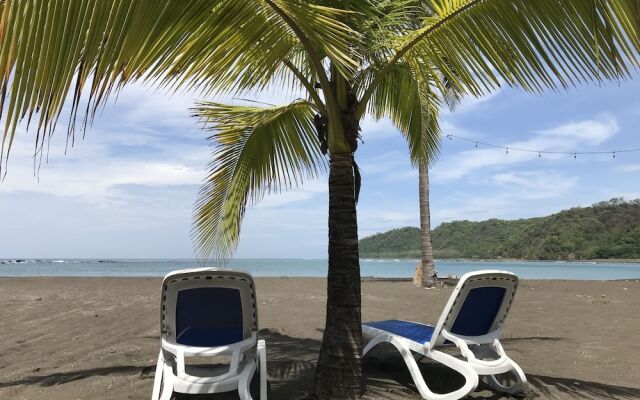 Sansara Surf and Yoga Resort - Retreat