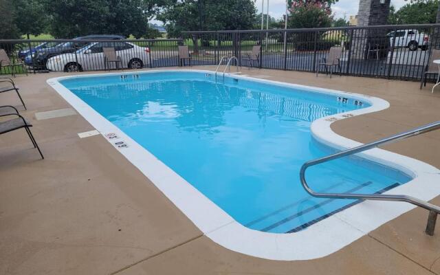 Holiday Inn Express & Suites Wilson-Downtown by IHG