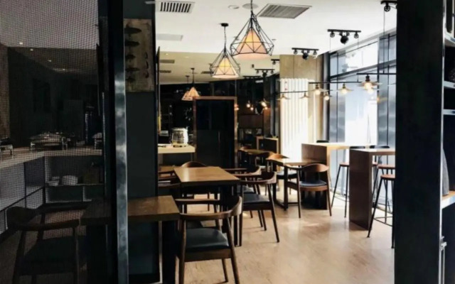 James Joyce Coffetel Beijing Bell And Drum Tower Branch
