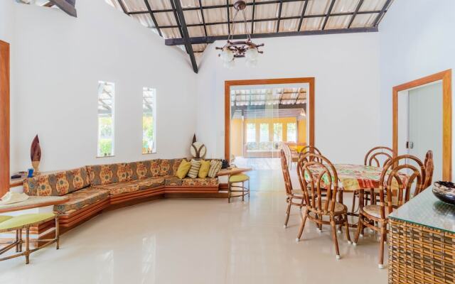 GB35 Ótima Casa 5 Quartos a 50m da Praia