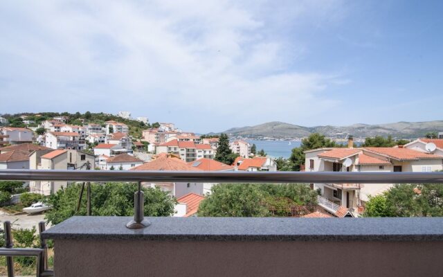 Eli - 150m From the Beach - A1