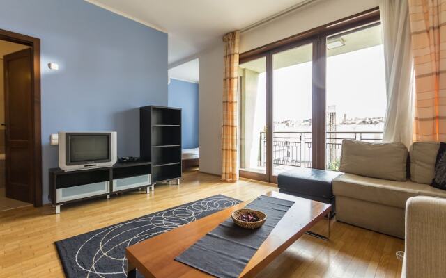 Club 99 Apartments