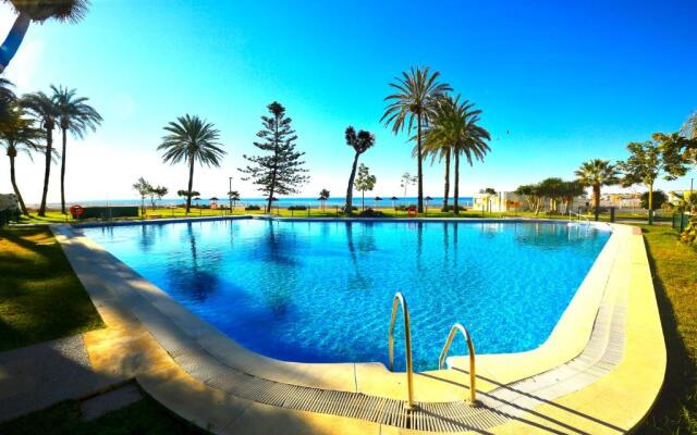 Magical Sea View Studios