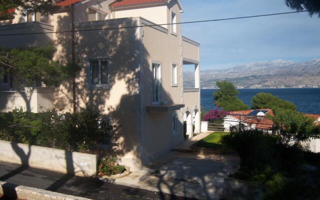 Apartment Annie - sea view : A2 Postira, Island Brac