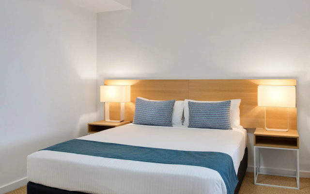 MainStay Suites Williamstown – Guest Rooms – Melbourne
