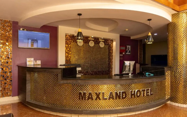 Maxland Hotel