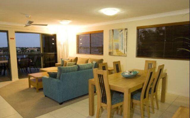 Riverdance Apartments