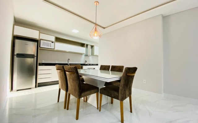 Apartamento 2 Quartos com Piscina 798