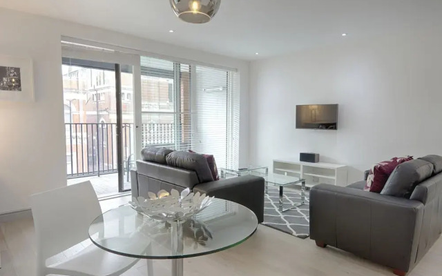 Roomspace Apartments -La Roka