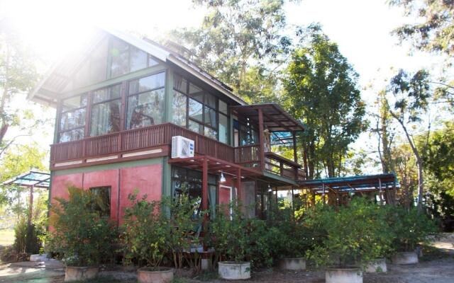Phu Mi Lum Nao House