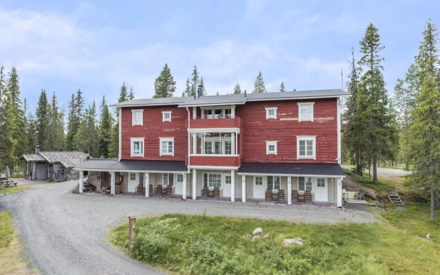 Wilderness Hotel Papin Talo