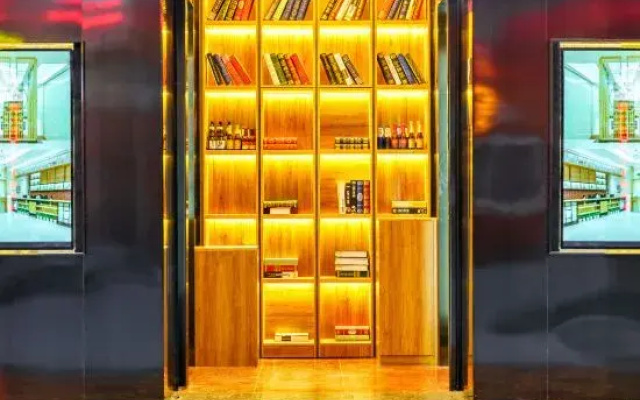 Bamboo Boat Light Luxury Hotel (Renmin Road, Huichuan District, Zunyi)