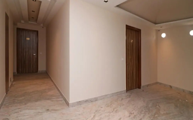 OYO 24754 Brent wood