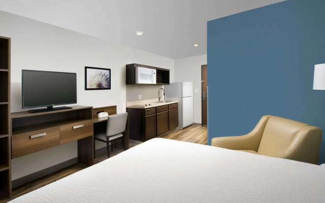 Extended Stay America Select Suites - Kansas City - Stadium