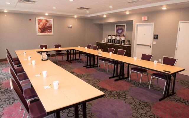 Hampton Inn & Suites Bay City