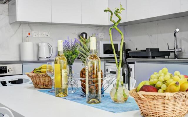 MyHome DeLux, Napa Blue 3Bed with Pool