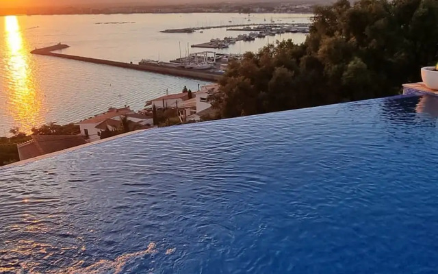 Castell Mar 1001 in Roses