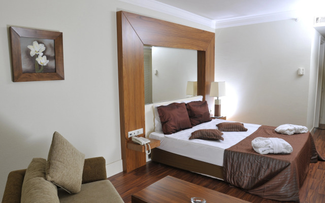 Meder Resort Hotel