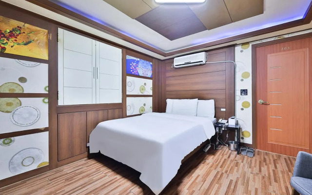 Picasso Motel Jongno