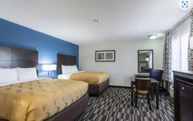 Quality Inn Farmington