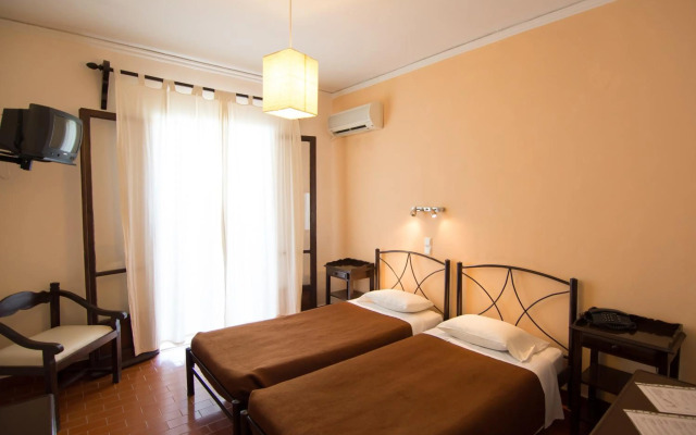 Annaliza Aparthotel