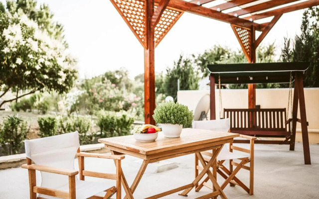 Potamos Apartments