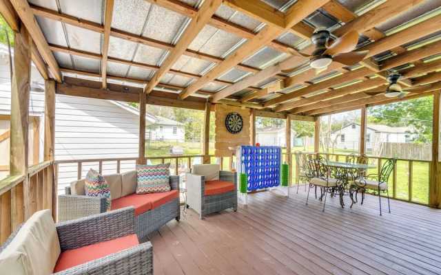 Walk to Beach: Family Getaway in Pensacola