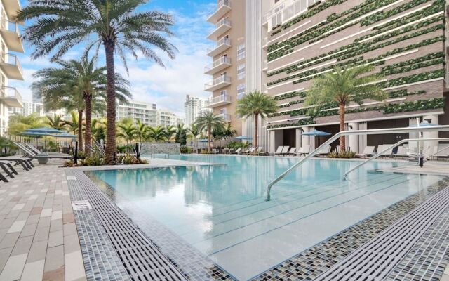 Biscayne Townhomes by Sextant