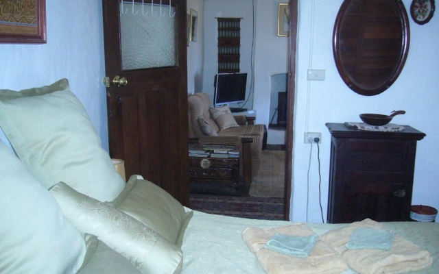Old Miners' Cottages Bed and Breakfast – Guest Rooms – Northampton