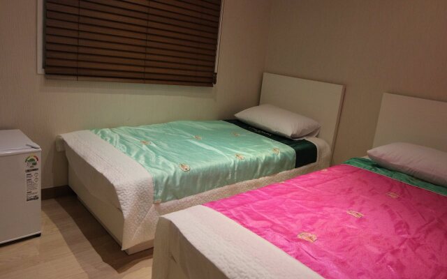 Moon Sun Guesthouse Myeongdong