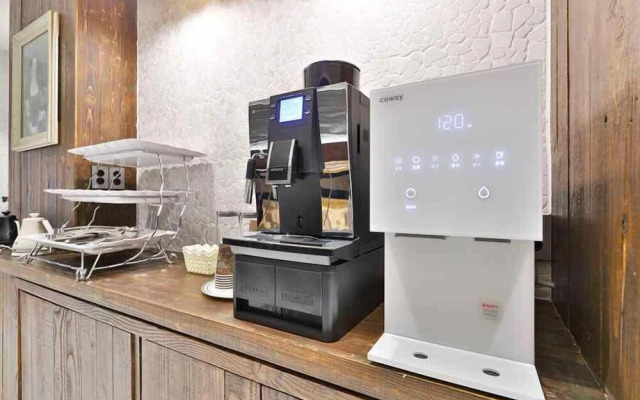 February Hotel Lions Park Daegu