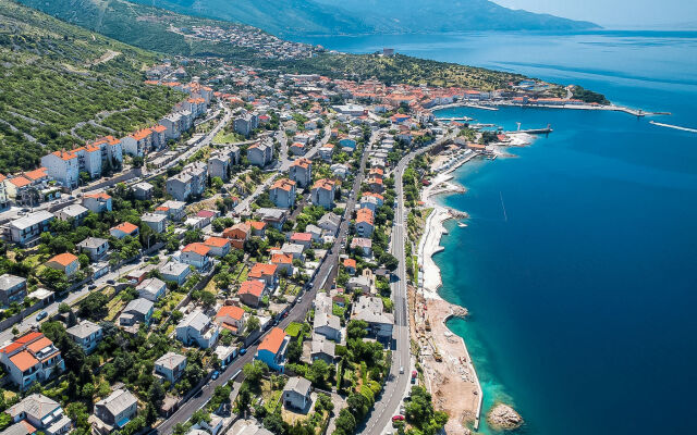 Three-Bedroom Holiday Home in Senj