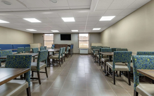 Comfort Inn & Suites Glen Mills - West Chester